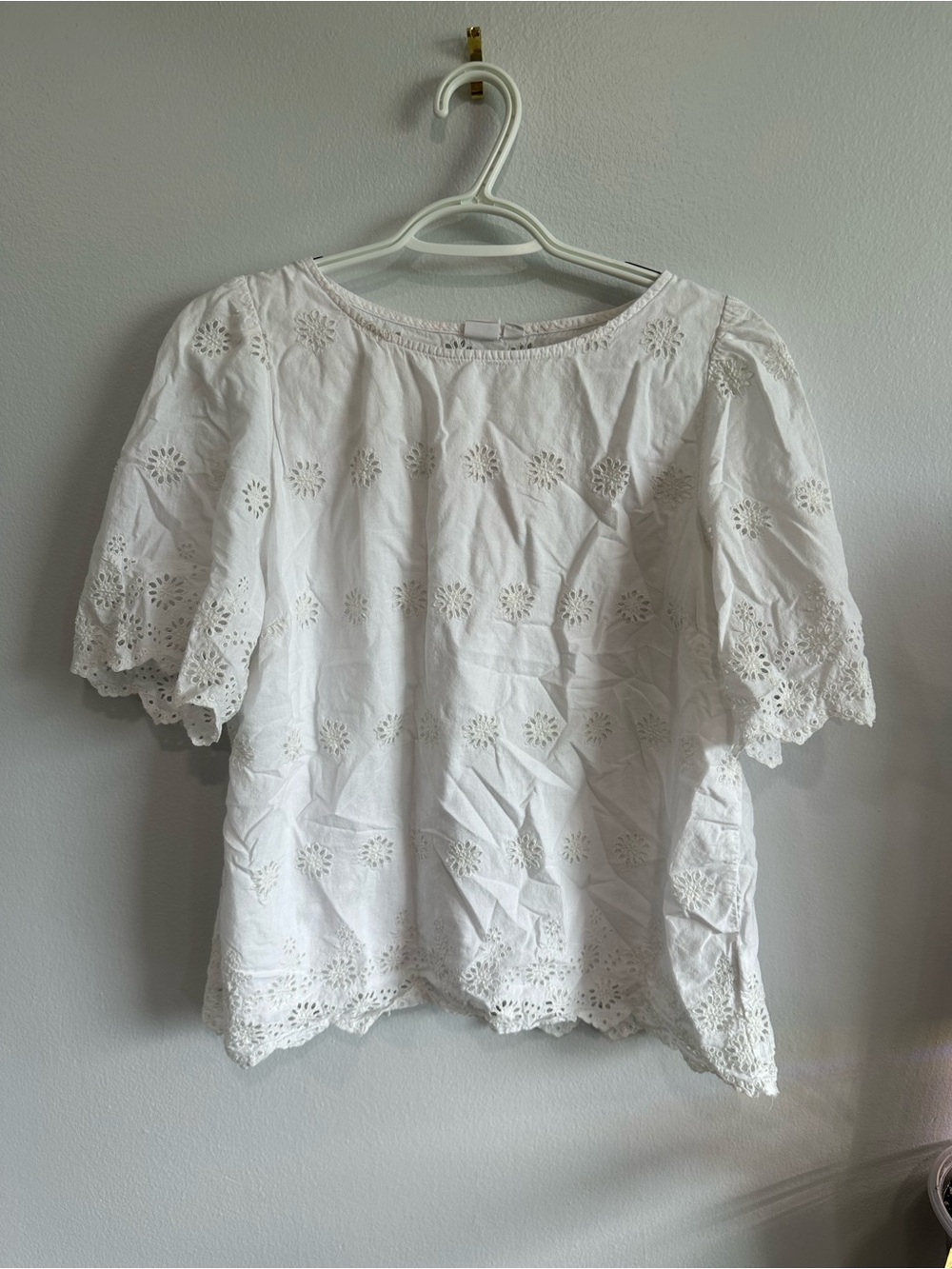GAP White Eyelet Cotton Blouse